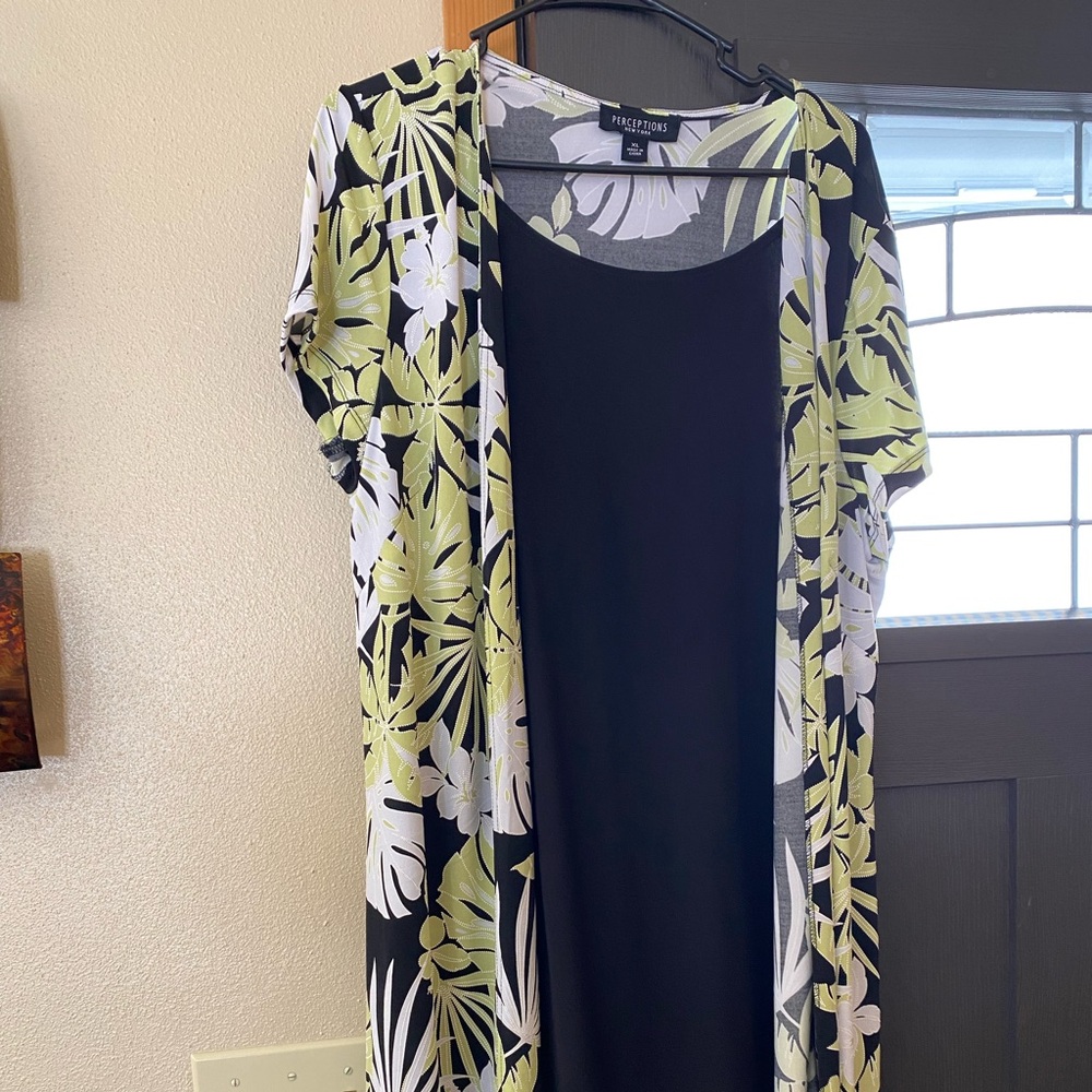 Womens short sleeve dress.